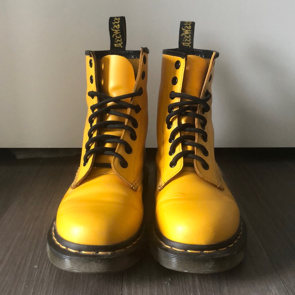 Dr. Martens Unisex 1460 Smooth Leather